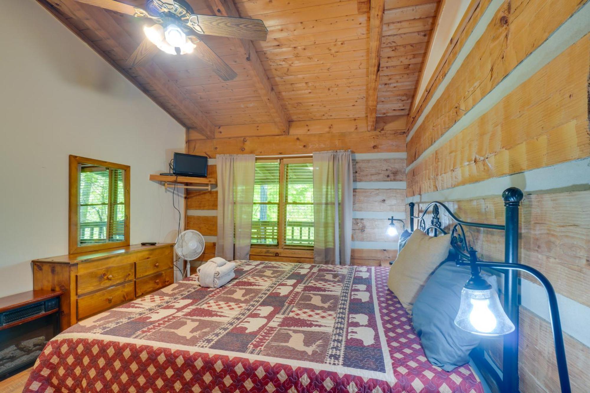 Gatlinburg Cabin With Hot Tub About 6 Mi To Downtown! 외부 사진